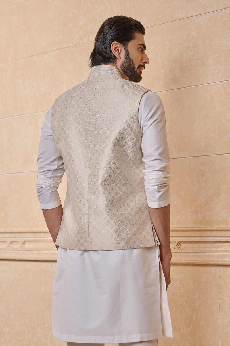 Ivory Brocade Bundi