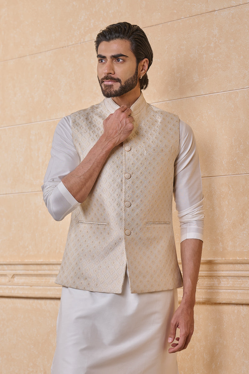 Ivory Brocade Bundi