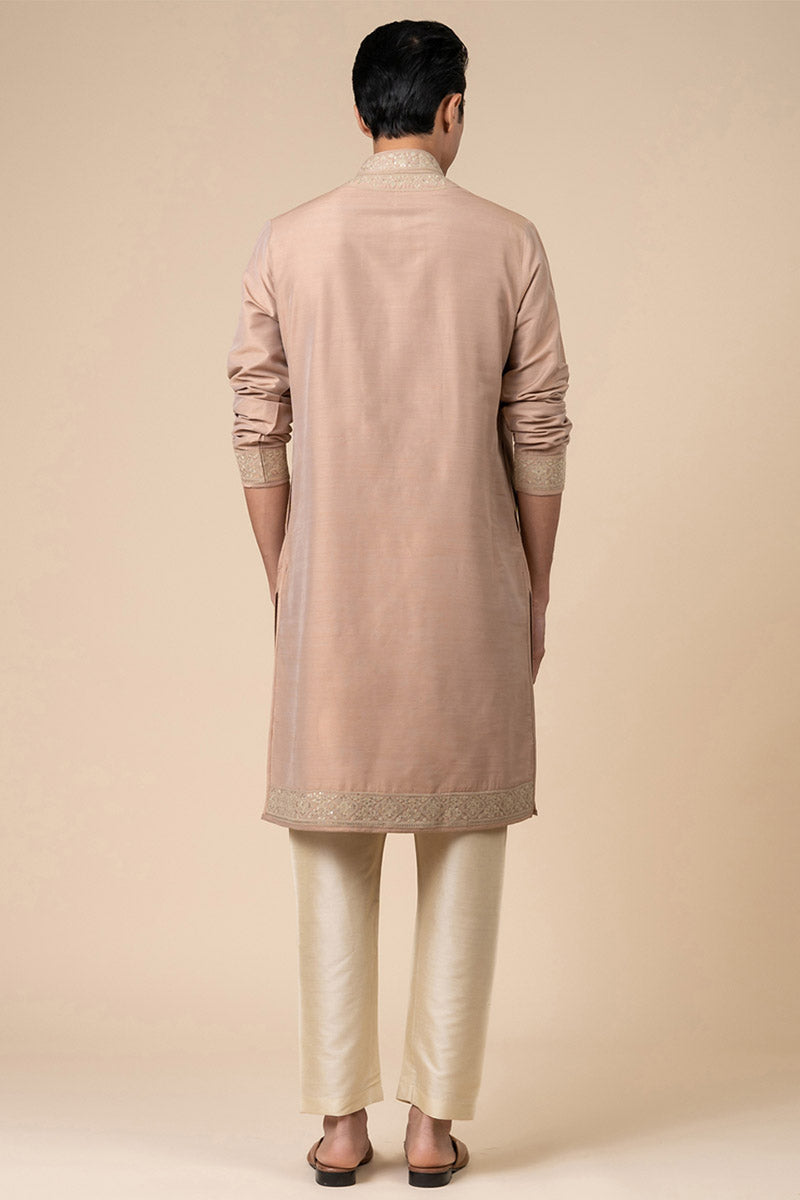 Pink Kurta Set With Embroidery Detailing