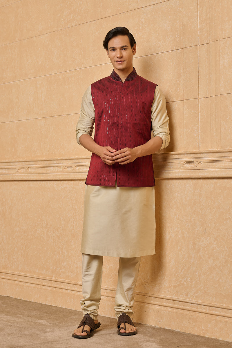 Wine All Over Embroidered Bundi