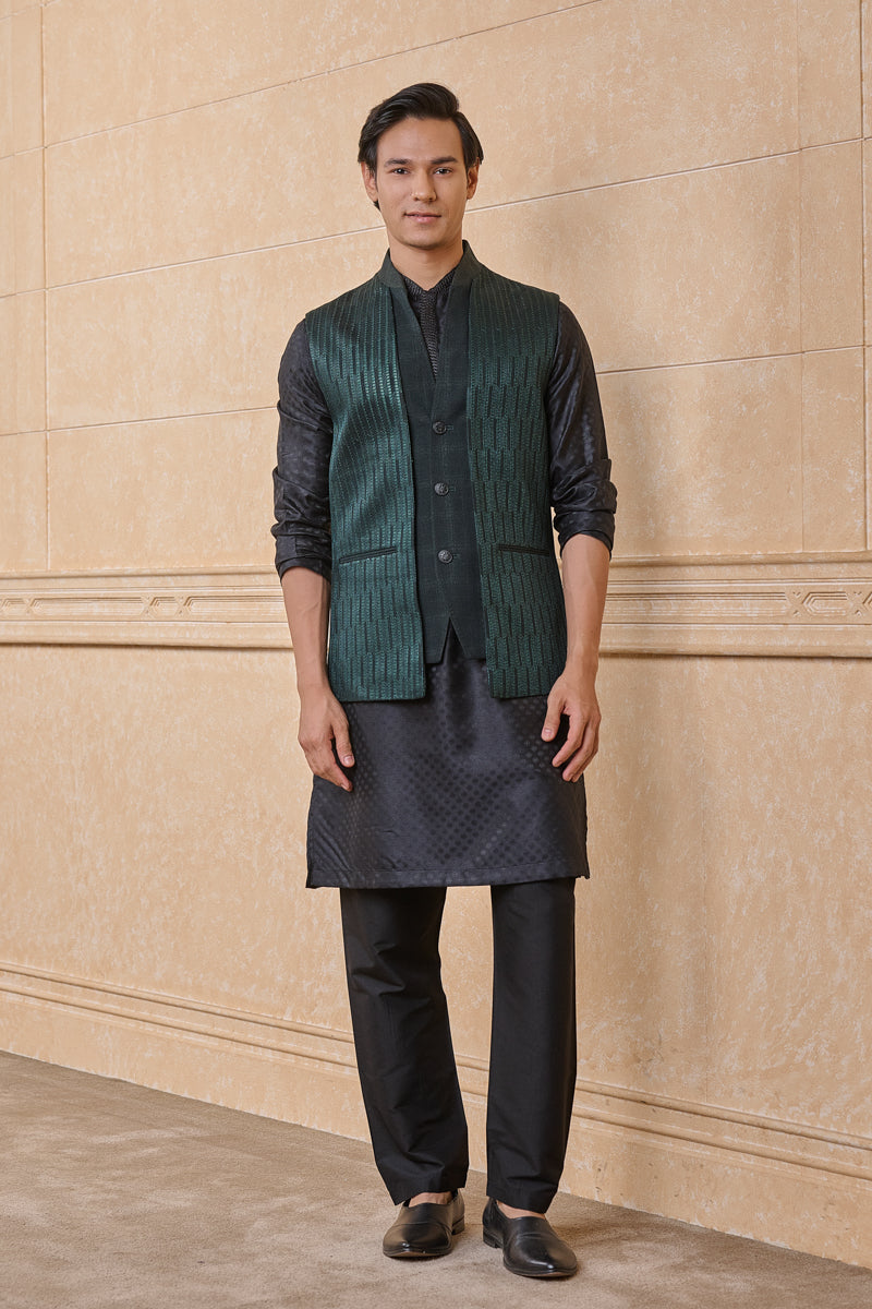 Dark Green Double Panelled Single Bundi