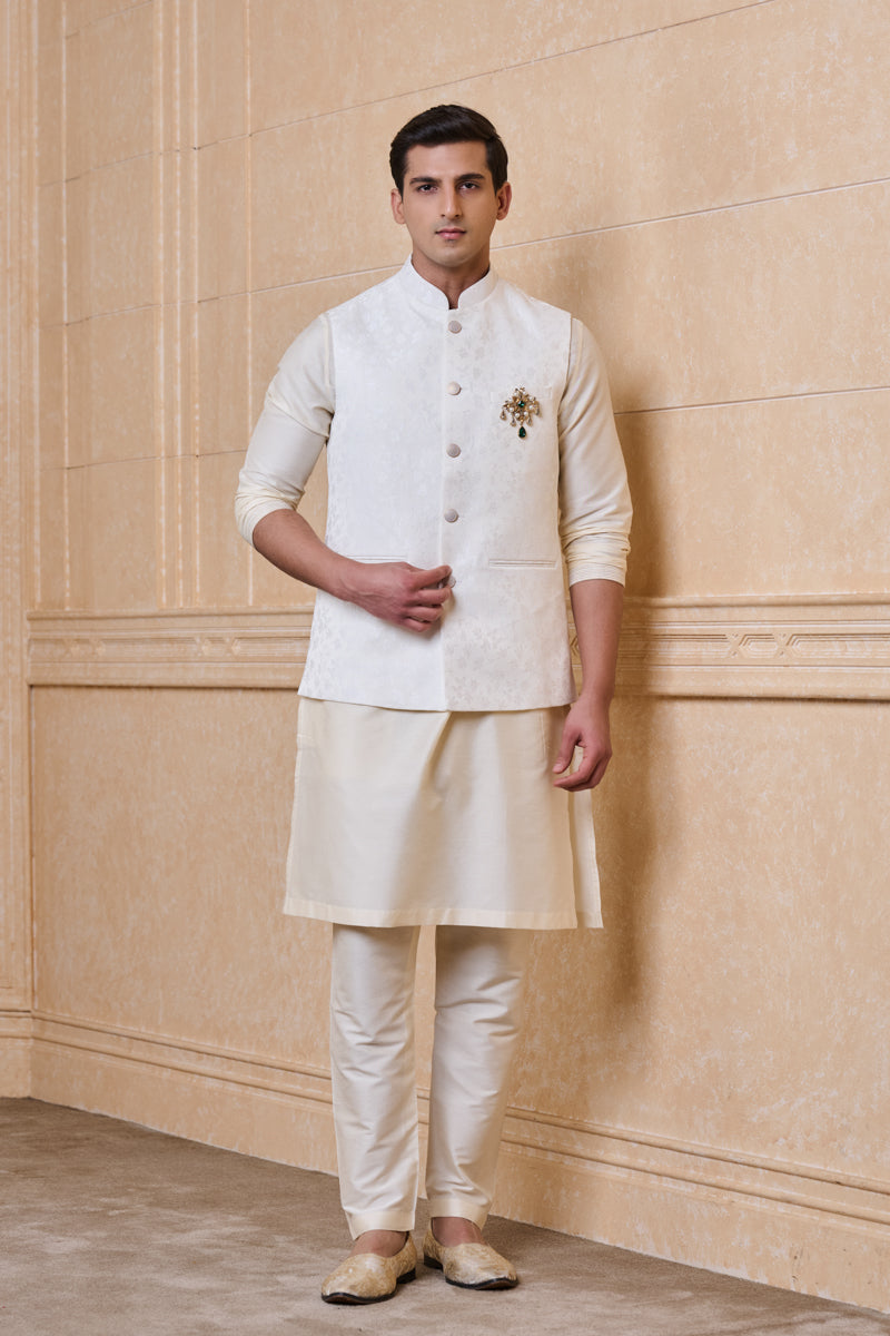 Ivory Jacquard Bundi