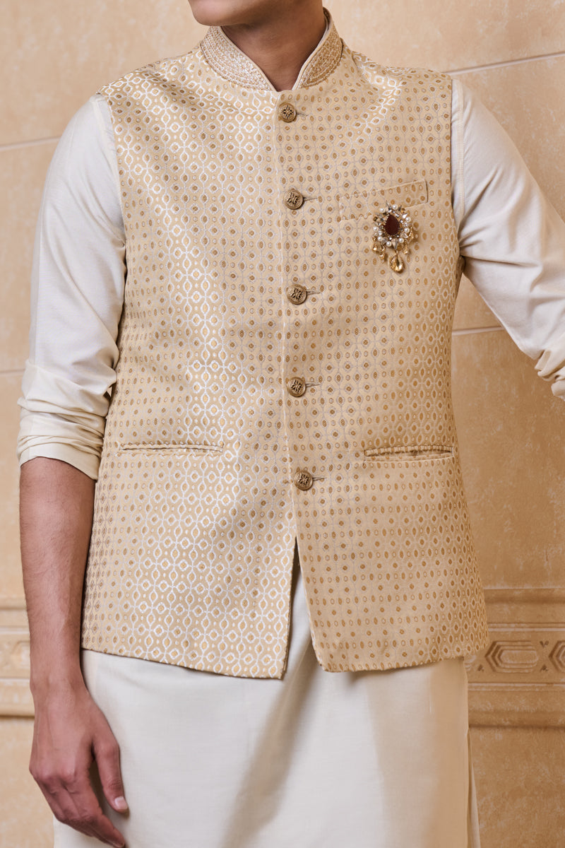 Gold Brocade Bundi With Embroidered Collar