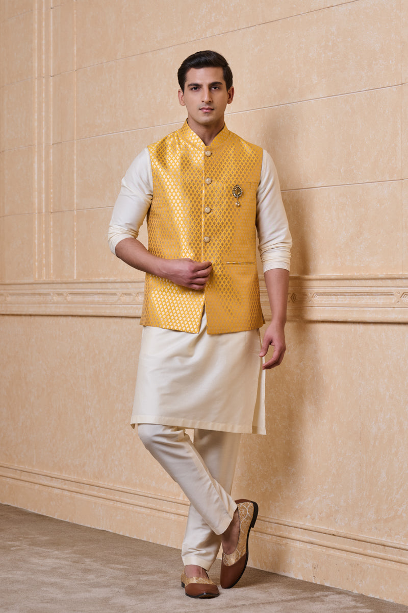 Yellow Classic Jacquard Bundi