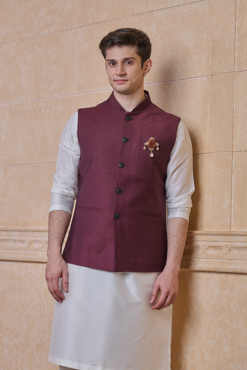Classic Bundi in Wine Jacquard