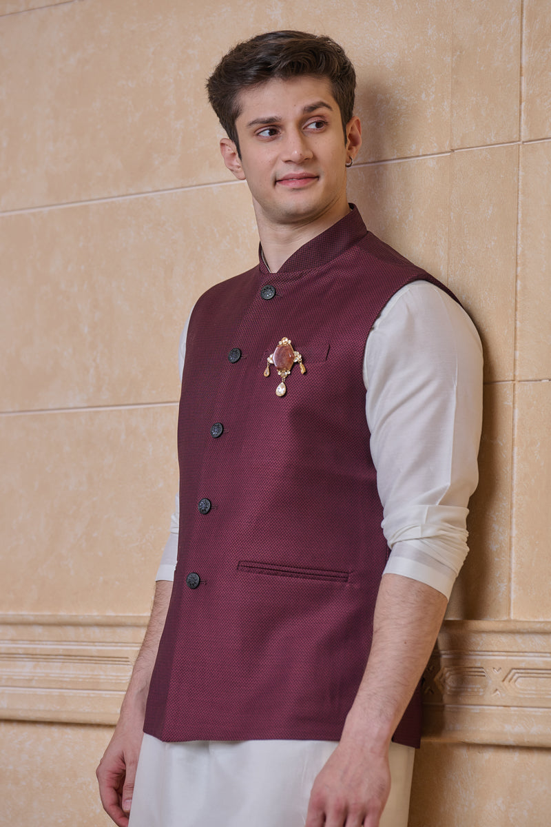 Classic Bundi in Wine Jacquard