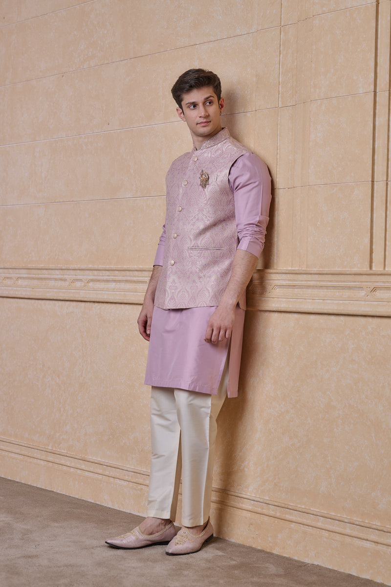 Pink Paisley Brocade Kurta Bundi Set