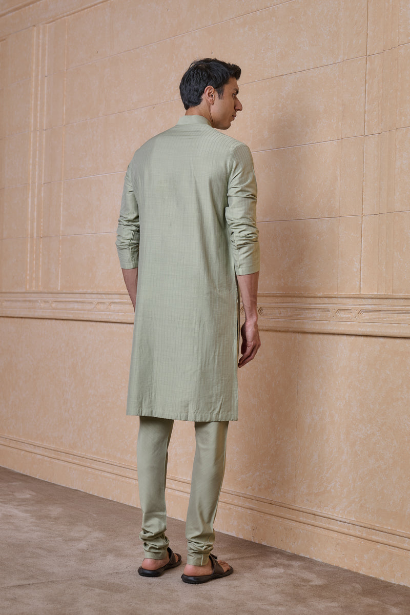 Light Green Kurta Set With Textured Detailing