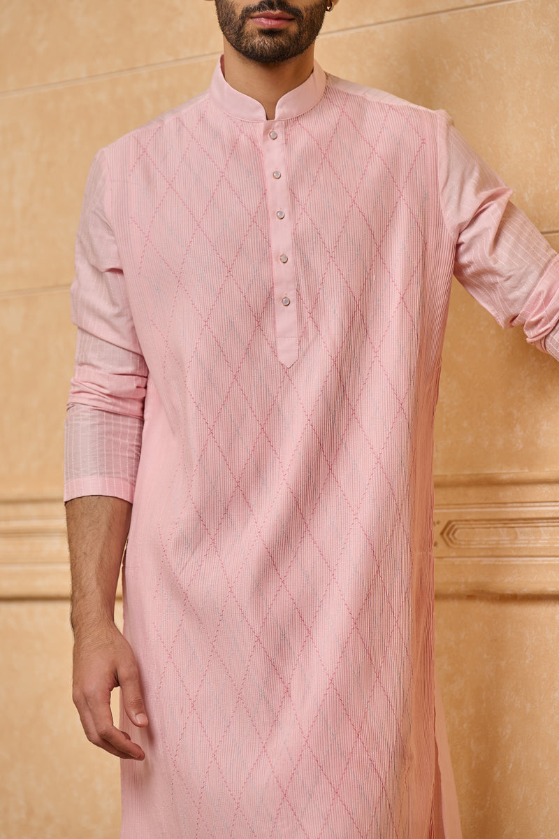 Pink Kurta Set With Textured Detailing