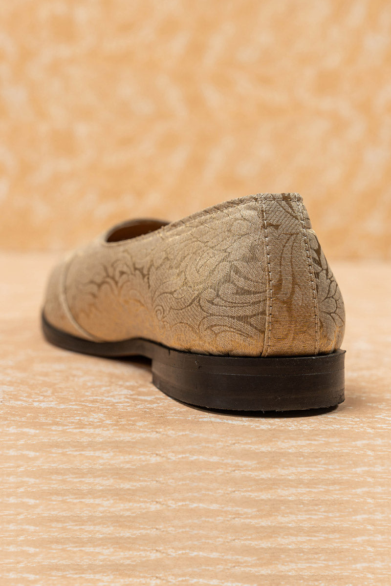 Gold Brocade Mojari