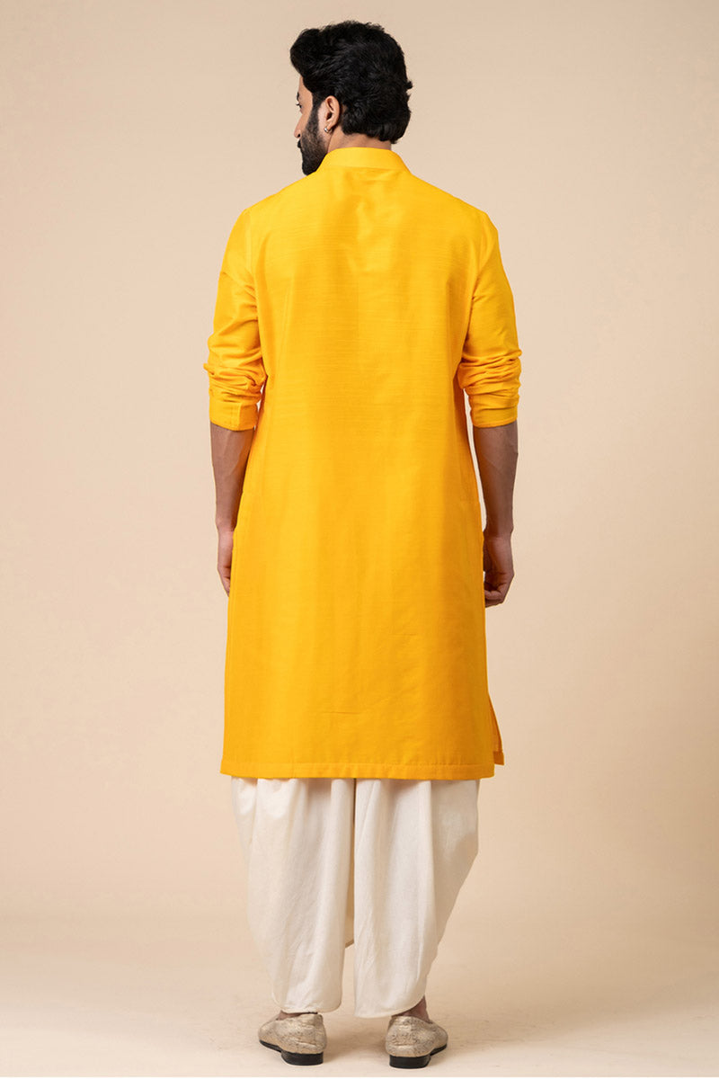 Single Kurta With Two Front Pockets