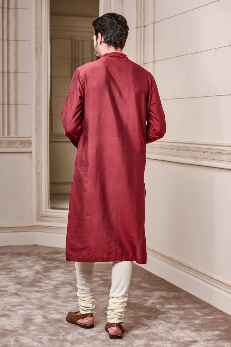 Kurta With Embroidered Neck And Sleeves